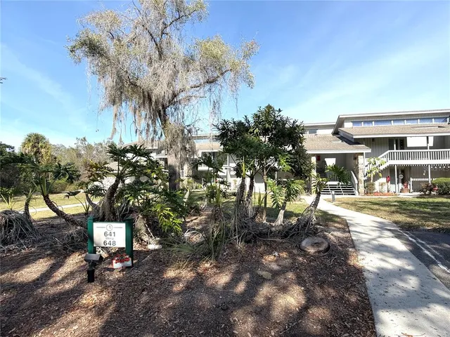 $899 | 647 Olde Camelot Circle, Unit 647, Haines City, FL 33844