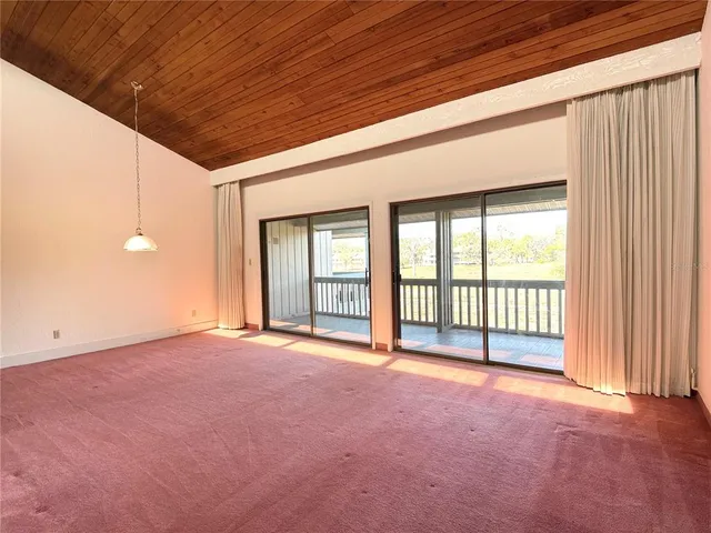 $899 | 647 Olde Camelot Circle, Unit 647, Haines City, FL 33844