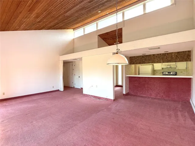 $899 | 647 Olde Camelot Circle, Unit 647, Haines City, FL 33844