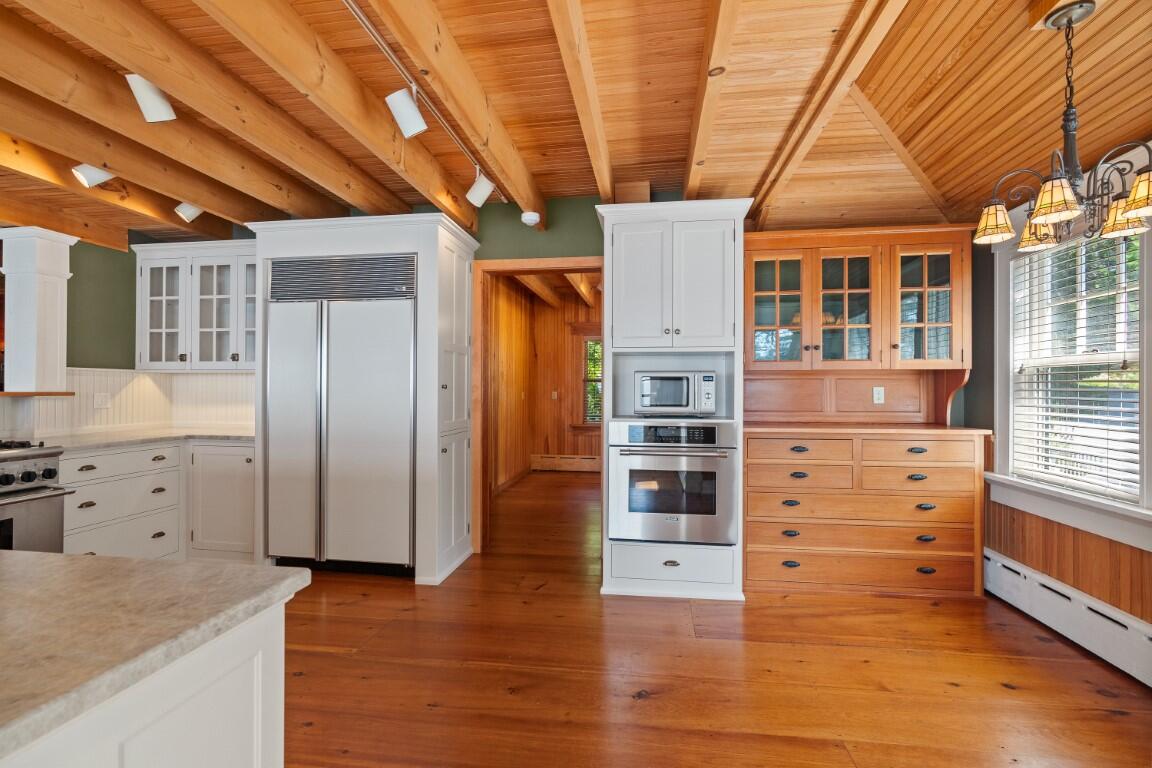 115 Paradise Point Road Boothbay, ME 04544 - Photo 17 of 104 16