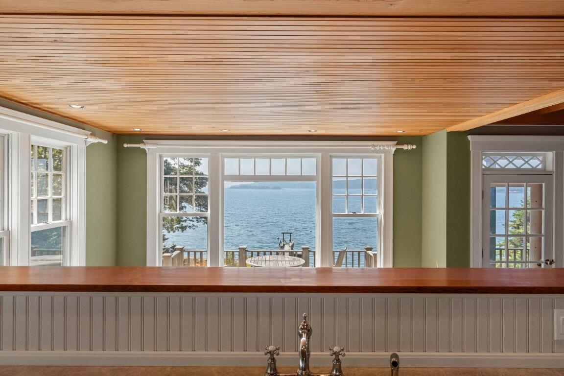 115 Paradise Point Road Boothbay, ME 04544 - Photo 20 of 104 19