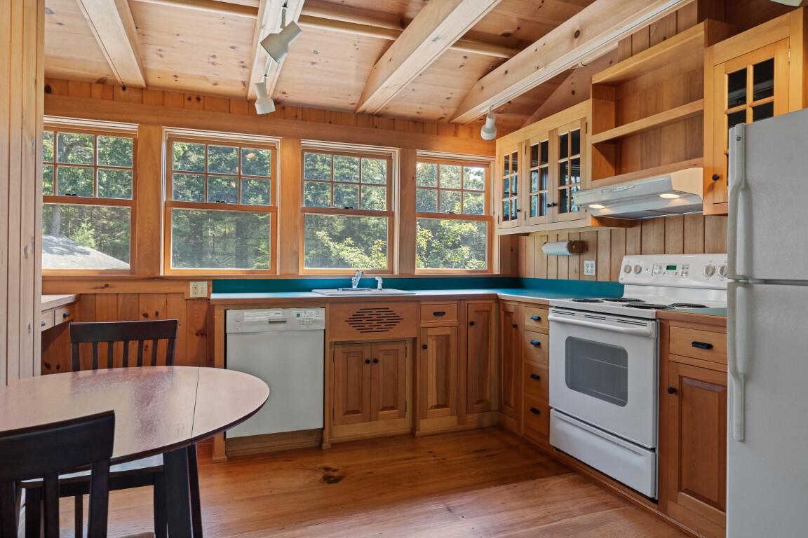 115 Paradise Point Road Boothbay, ME 04544 - Photo 66 of 104 60