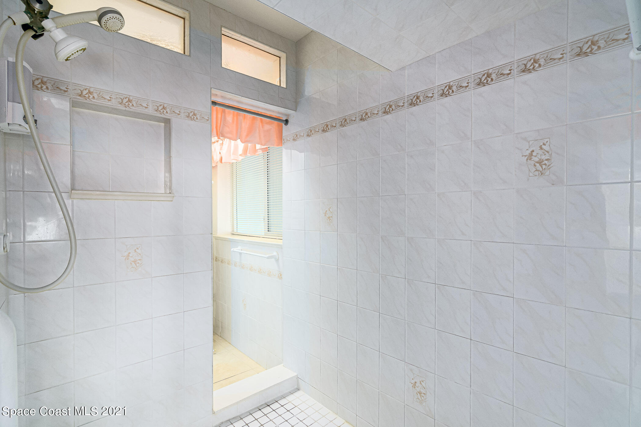585 Capri Road Cocoa Beach, FL 32931 - Photo 23 of 43 Capri-19