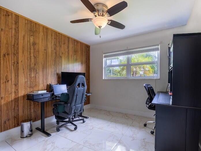 253 Davis Road Palm Springs, FL 33461 - Photo 13 of 21 Third bedroom