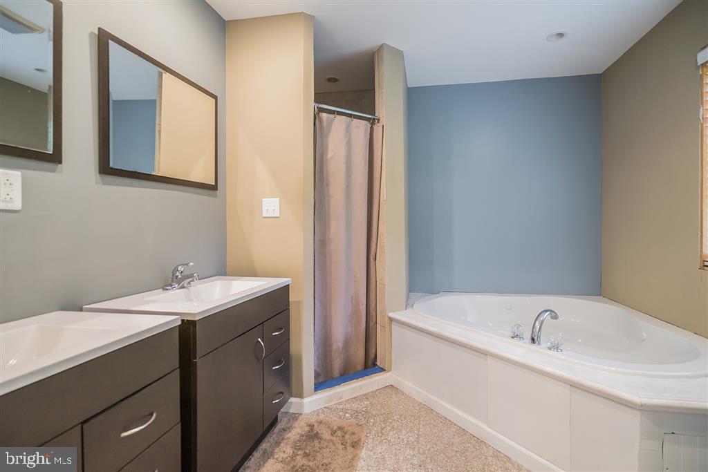 75 Deemer Road Easton, PA 18042 - Photo 14 of 29 Gallery Image 14