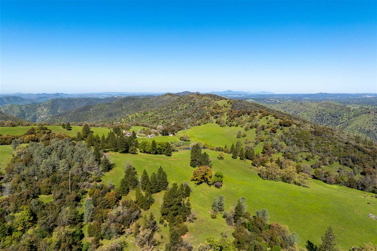 16554 Cocoran Gray Road Groveland, CA 95321 - Photo 35 of 38 Birds eye view of property featuring a mountain view