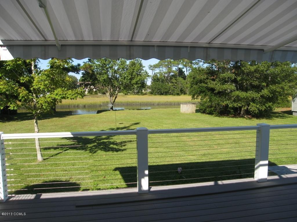 180 Wallace Road Beaufort, NC 28516 - Photo 16 of 25 Back Deck