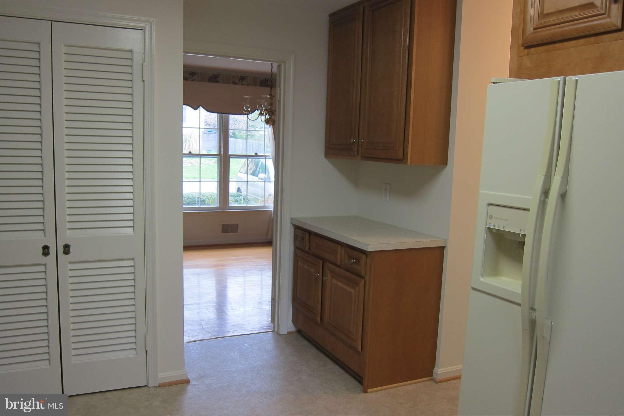 8642 Gateshead Road Alexandria, VA 22309 - Photo 11 of 20 Kitchen into Dining Room