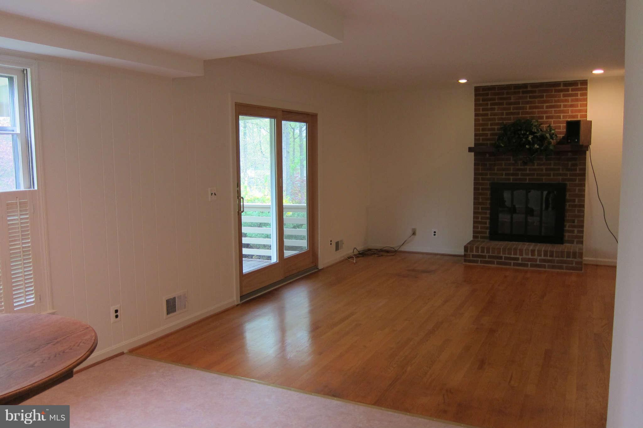 8642 Gateshead Road Alexandria, VA 22309 - Photo 13 of 20 Family Room