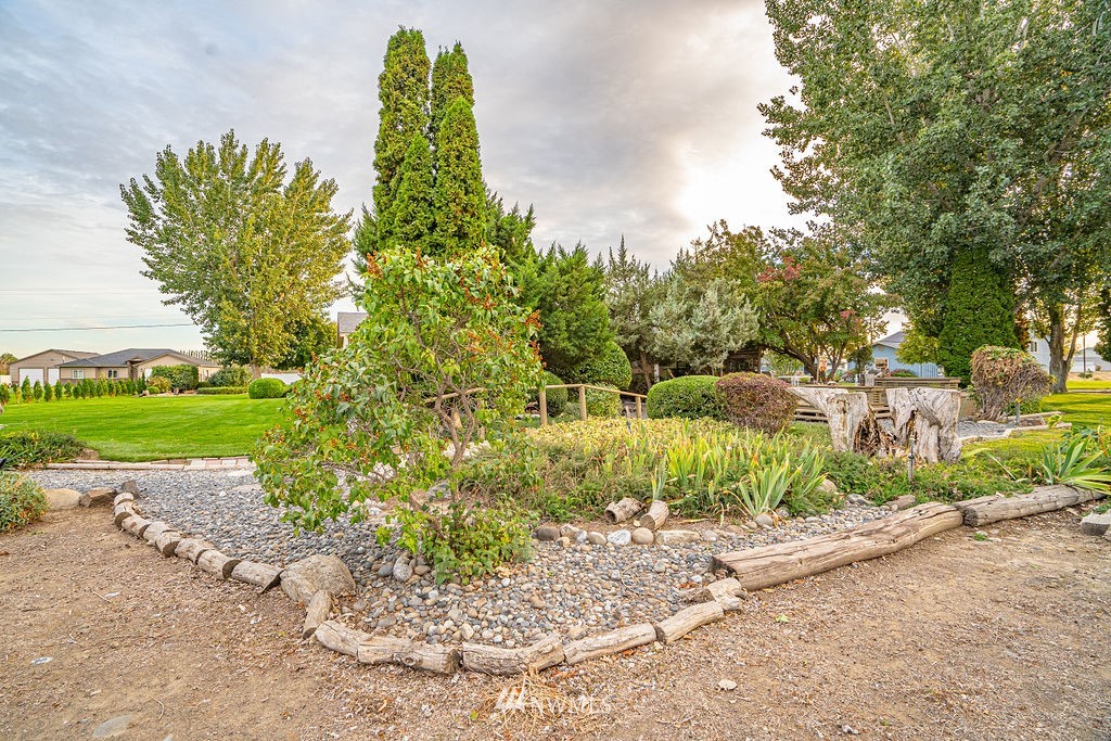 7882 Grove Road Northeast Moses Lake, WA 98837 - Photo 31 of 38 Gallery Image 31