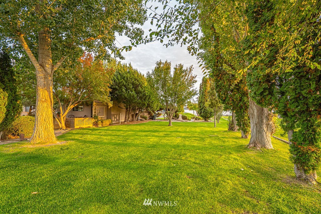 7882 Grove Road Northeast Moses Lake, WA 98837 - Photo 36 of 38 Gallery Image 36