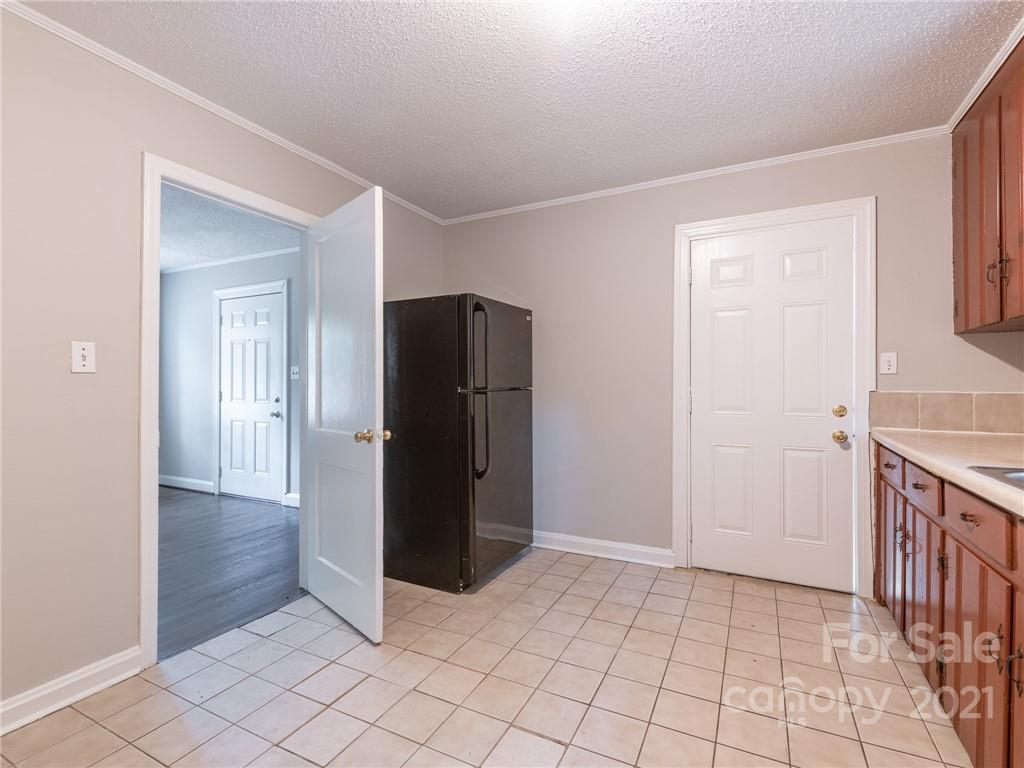 4151 Tillman Road Charlotte, NC 28208 - Photo 13 of 33 Gallery Image 13