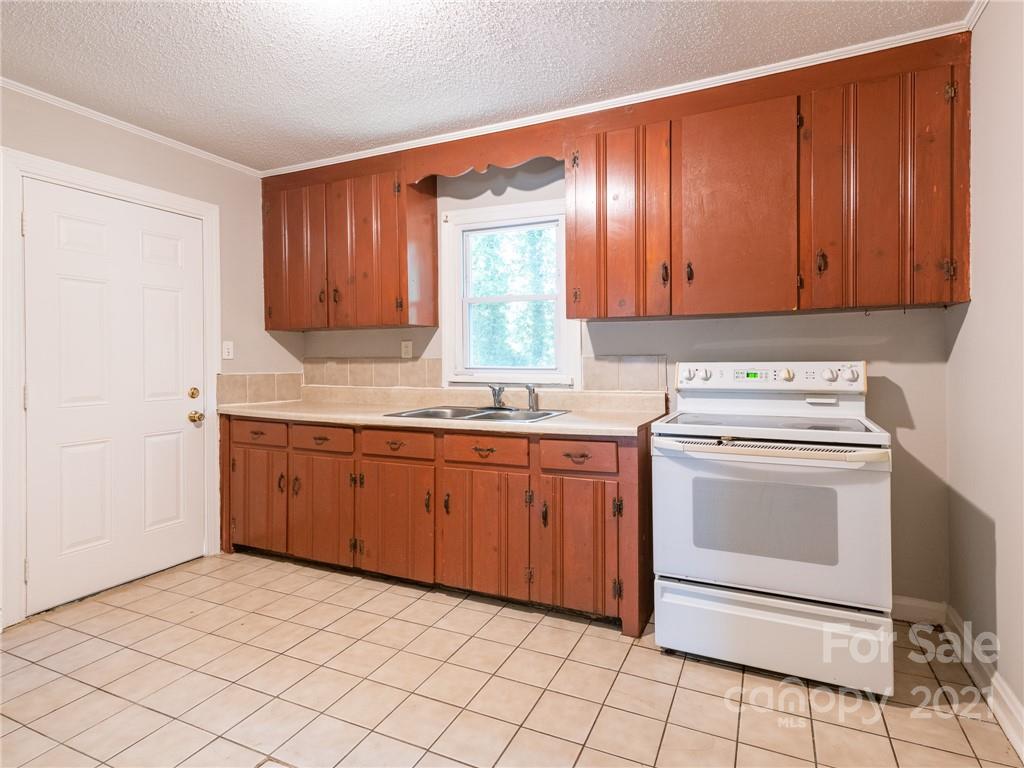 4151 Tillman Road Charlotte, NC 28208 - Photo 15 of 33 Gallery Image 15