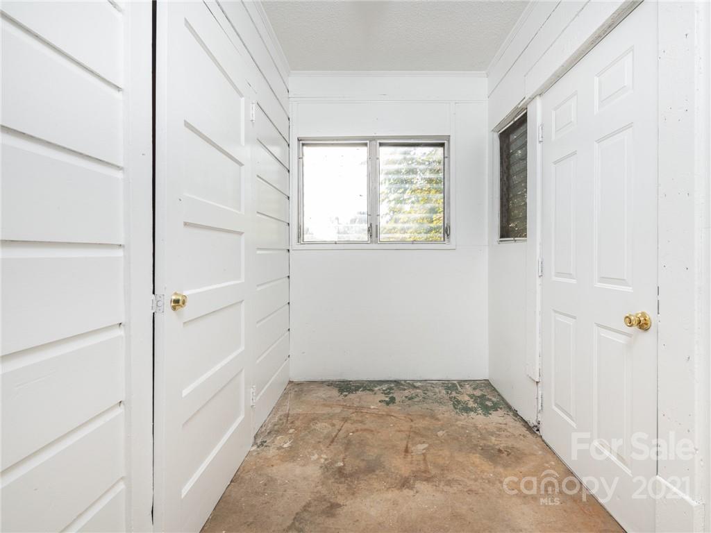 4151 Tillman Road Charlotte, NC 28208 - Photo 25 of 33 Gallery Image 25