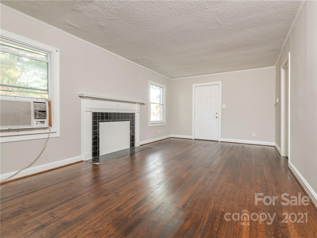 4151 Tillman Road Charlotte, NC 28208 - Photo 6 of 33 Gallery Image 6