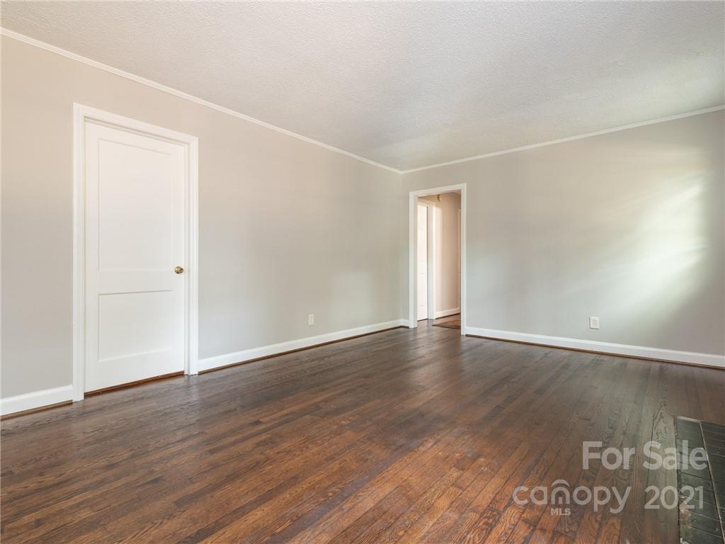 4151 Tillman Road Charlotte, NC 28208 - Photo 8 of 33 Gallery Image 8