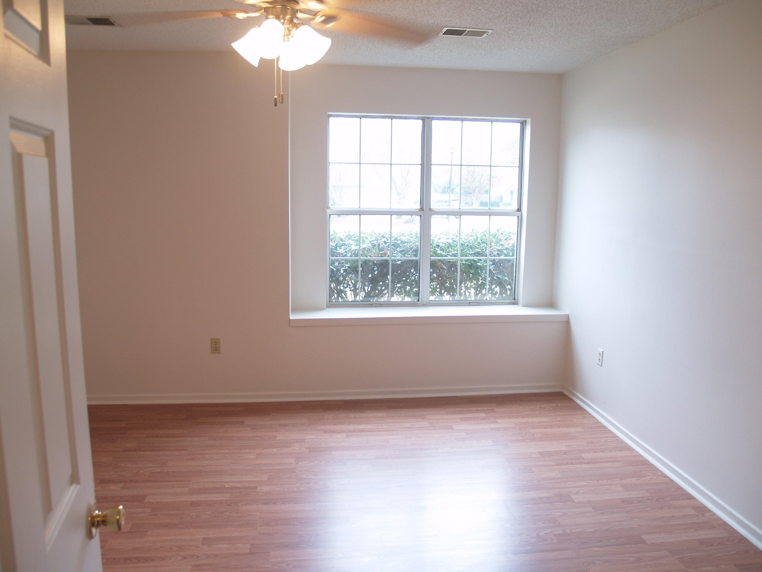 119 Two Hitch Road Goose Creek, SC 29445 - Photo 13 of 31 119 Two Hitch Master Bedroom