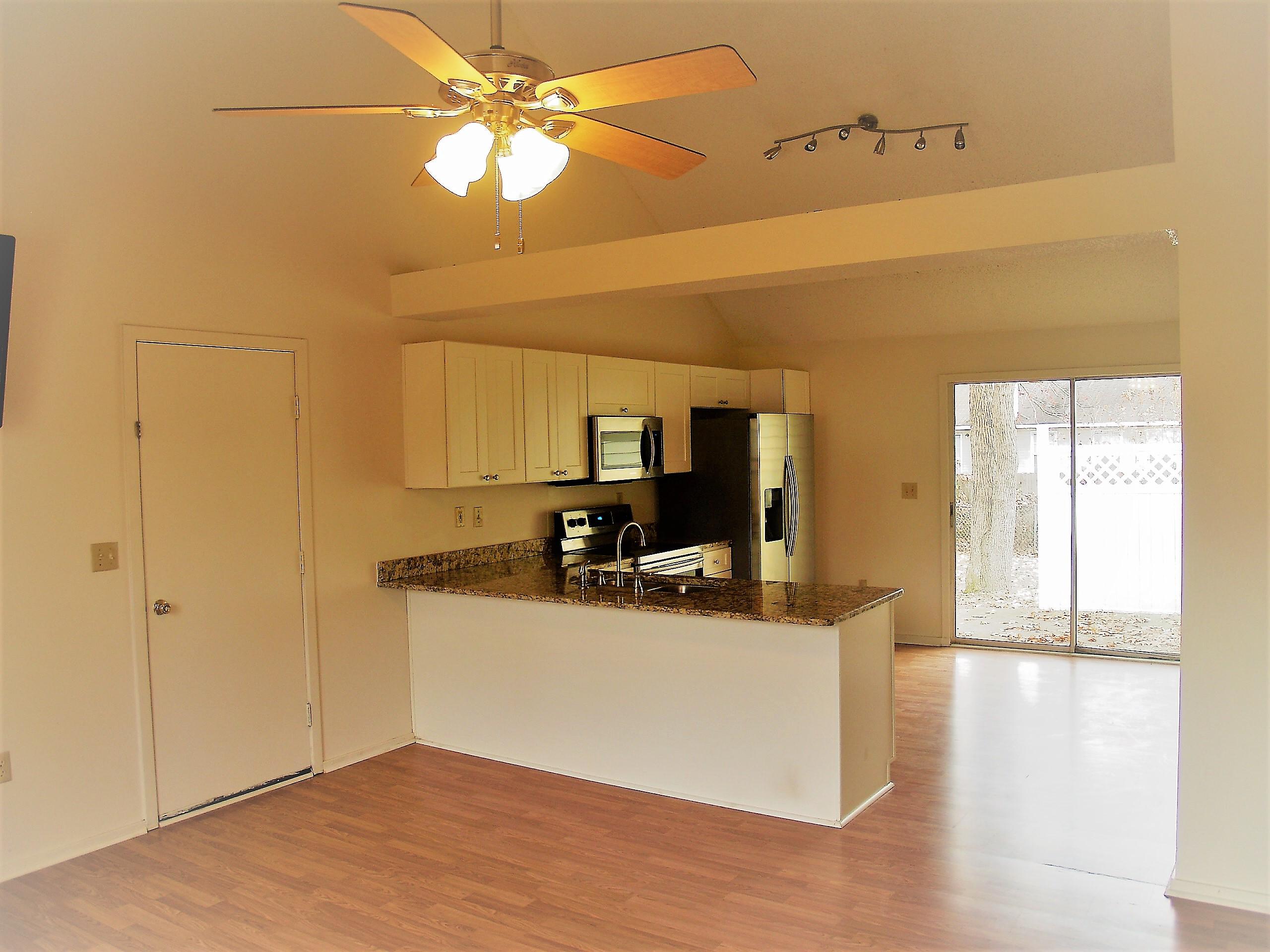 119 Two Hitch Road Goose Creek, SC 29445 - Photo 7 of 31 119 Two Hitch Kitchen
