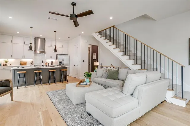 $365,000 | 135 Thornton Street, Arlington, TX 76013