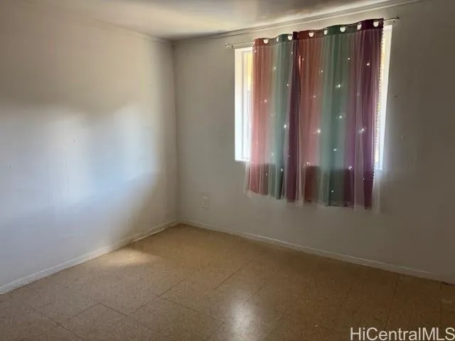 $2,000 | 87-171 Hakimo Road, Unit B, Waianae, HI 96792