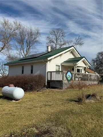 $92,000 | 201 East McPherson Street, Hopkins, MO 64461