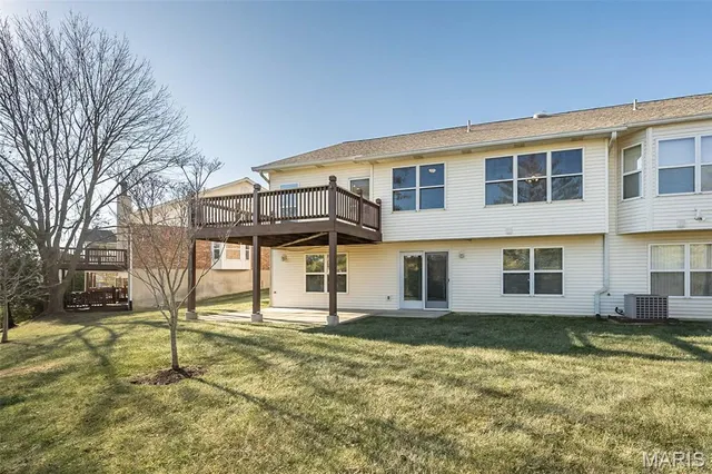 $300,000 | 3166 Country Bluff Drive, Unit 38C, St. Charles, MO 63301
