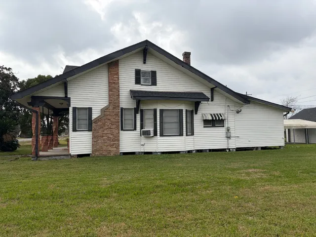 $1,500 | 1821 6th Street, Port Arthur, TX 77640
