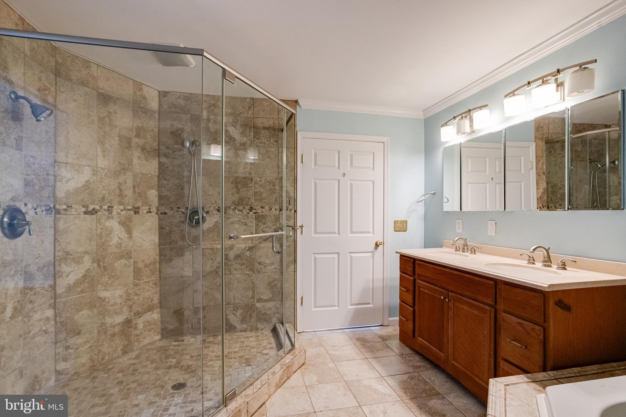 7815 Fairgreen Road Baltimore, MD 21222 - Photo 26 of 54 Huge Double Shower