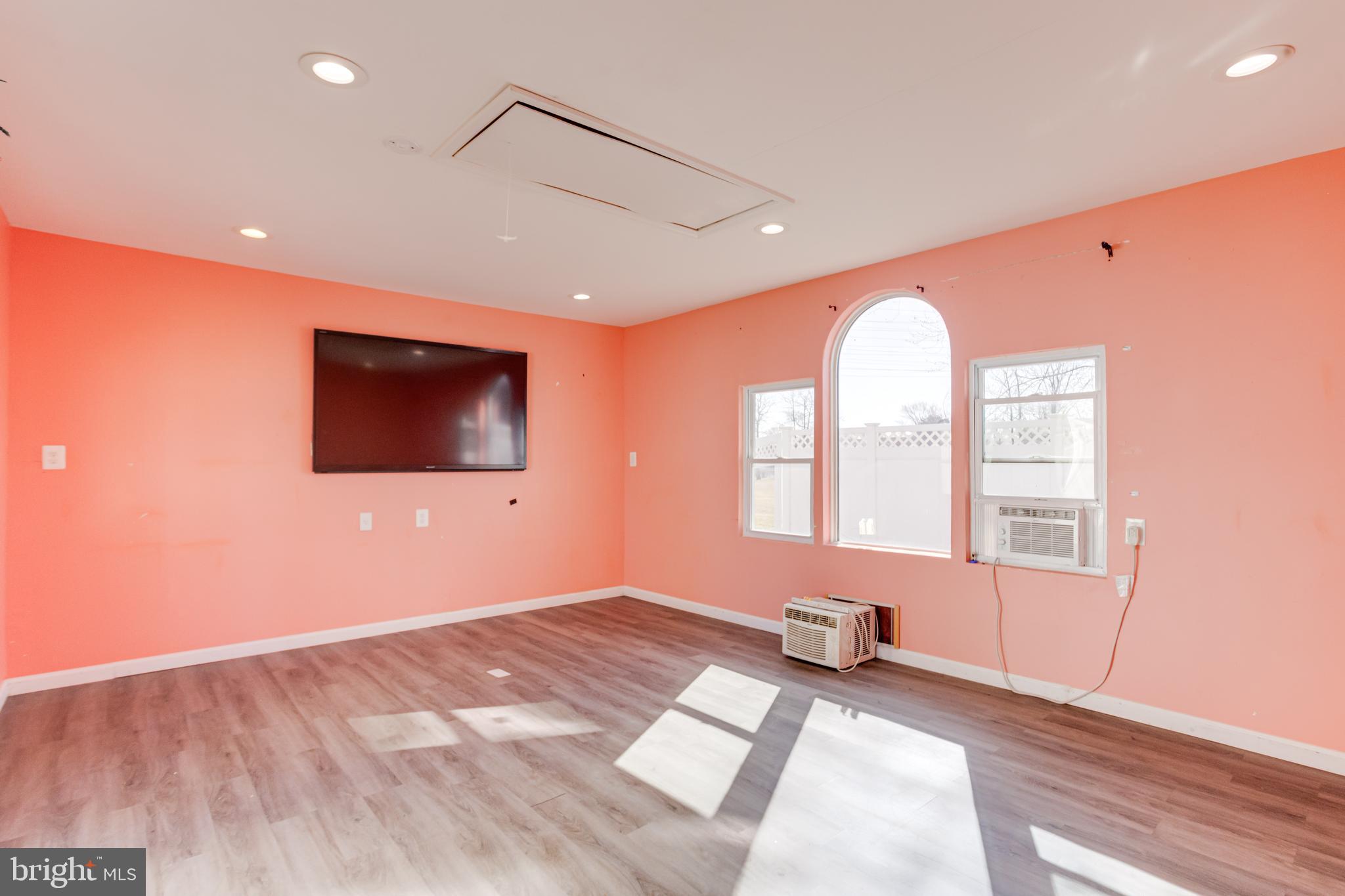 7815 Fairgreen Road Baltimore, MD 21222 - Photo 45 of 54 Shed