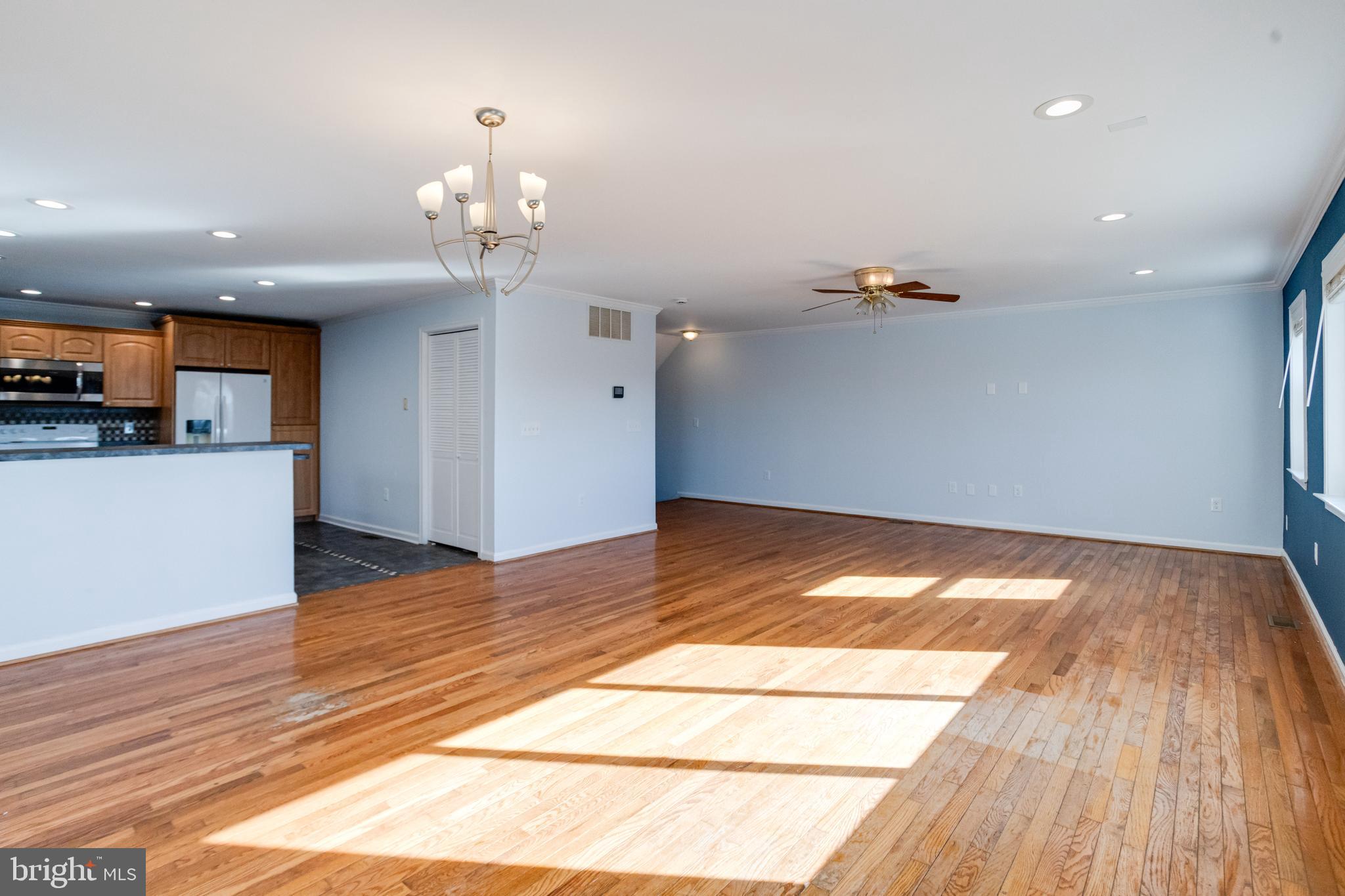 7815 Fairgreen Road Baltimore, MD 21222 - Photo 5 of 54 Living Room Opening to Kitchen