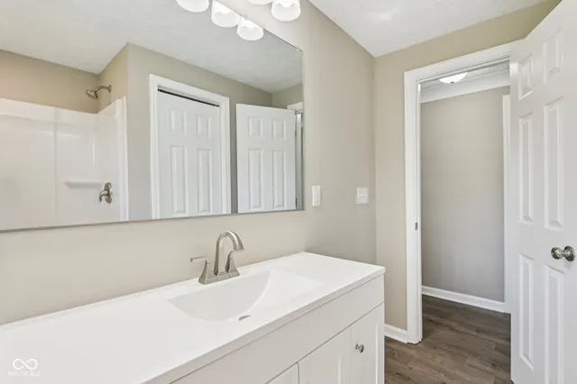 $209,900 | 311 Fall Creek Drive, Anderson, IN 46013