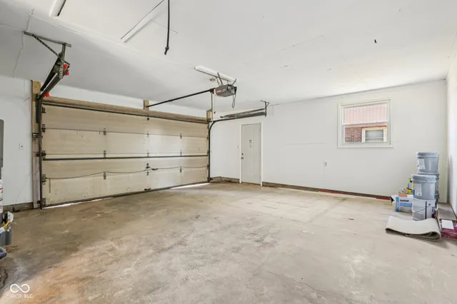 $209,900 | 311 Fall Creek Drive, Anderson, IN 46013