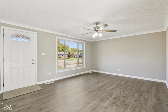 $209,900 | 311 Fall Creek Drive, Anderson, IN 46013