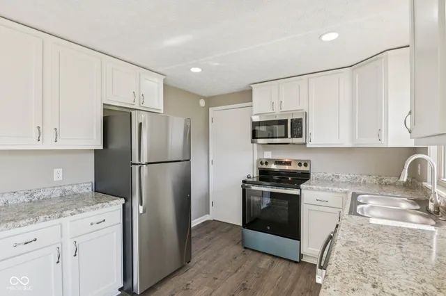 $209,900 | 311 Fall Creek Drive, Anderson, IN 46013