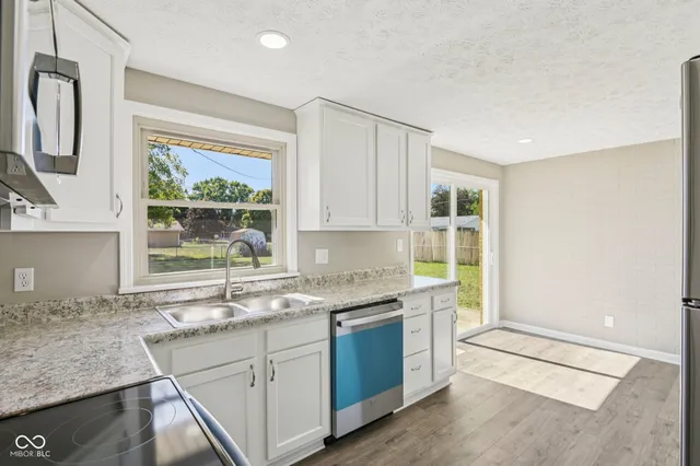 $209,900 | 311 Fall Creek Drive, Anderson, IN 46013