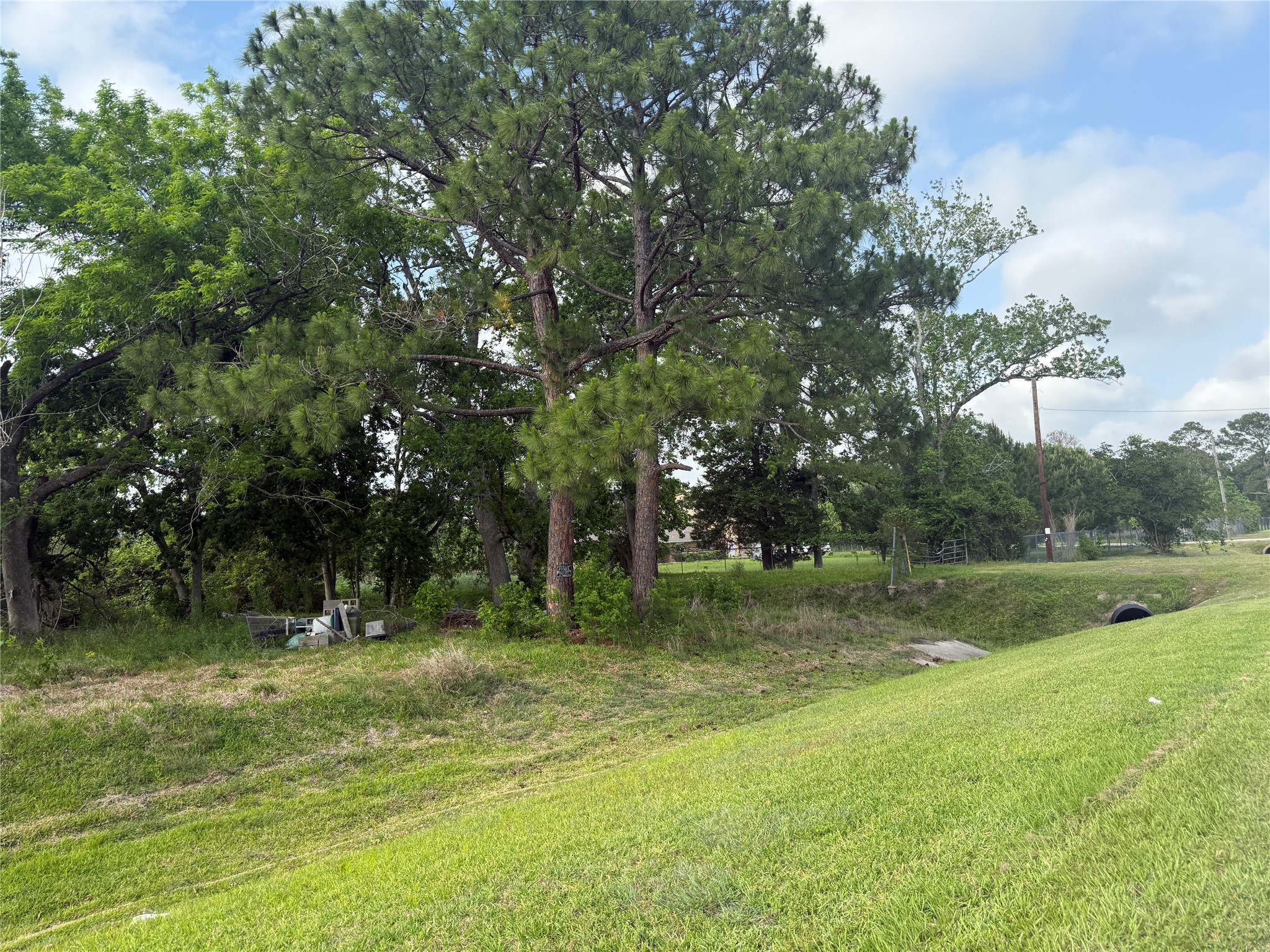 1019 East Archer Road Baytown, TX 77521 - Photo 6 of 7
