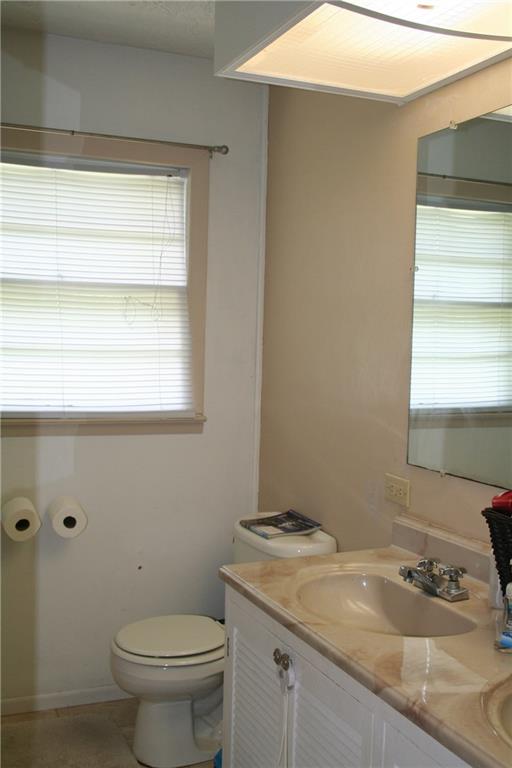2716 Cardigan Road Indianapolis, IN 46268 - Photo 10 of 22 Gallery Image 10
