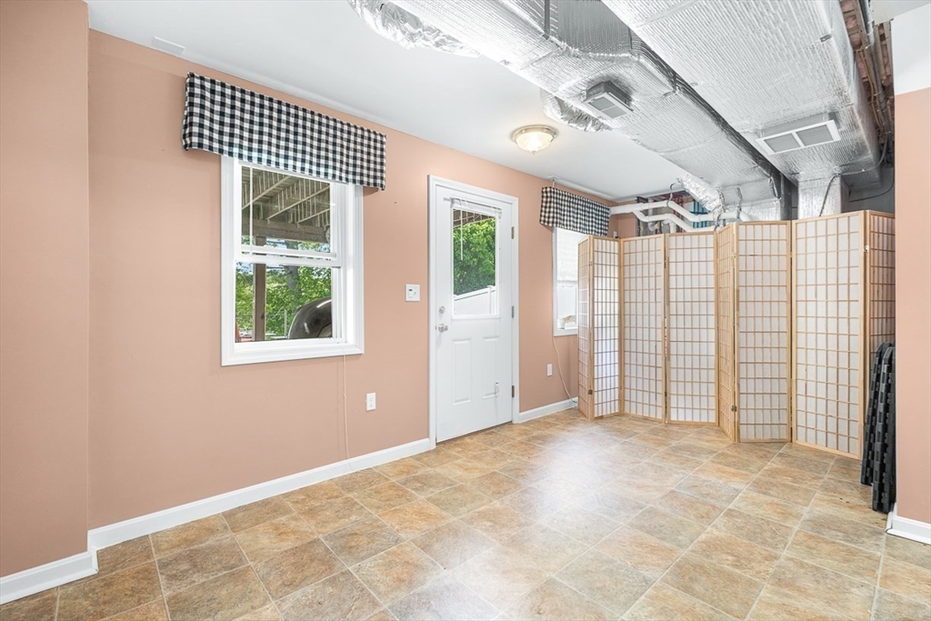 25 Gordon Road Lynn, MA 01904 - Photo 24 of 35