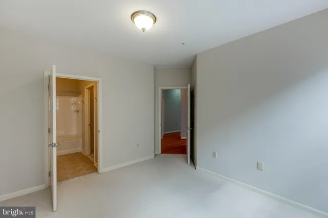 $2,800 | 2665 Prosperity Avenue, Unit 254, Fairfax, VA 22031