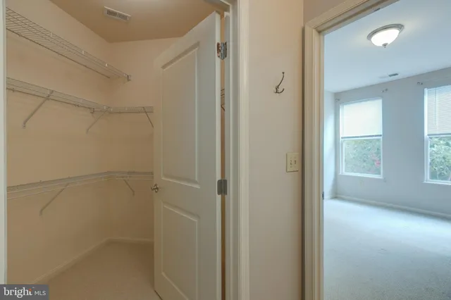 $2,800 | 2665 Prosperity Avenue, Unit 254, Fairfax, VA 22031