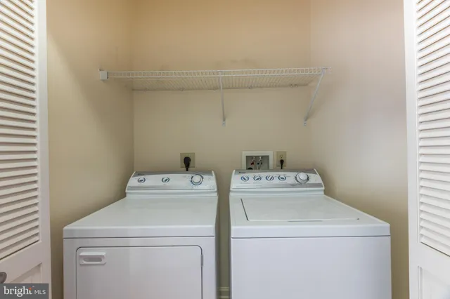 $2,800 | 2665 Prosperity Avenue, Unit 254, Fairfax, VA 22031