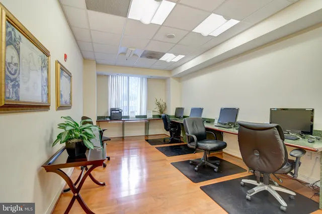 $2,800 | 2665 Prosperity Avenue, Unit 254, Fairfax, VA 22031