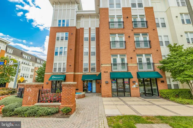 $2,800 | 2665 Prosperity Avenue, Unit 254, Fairfax, VA 22031
