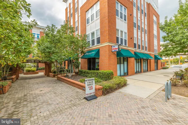$2,800 | 2665 Prosperity Avenue, Unit 254, Fairfax, VA 22031