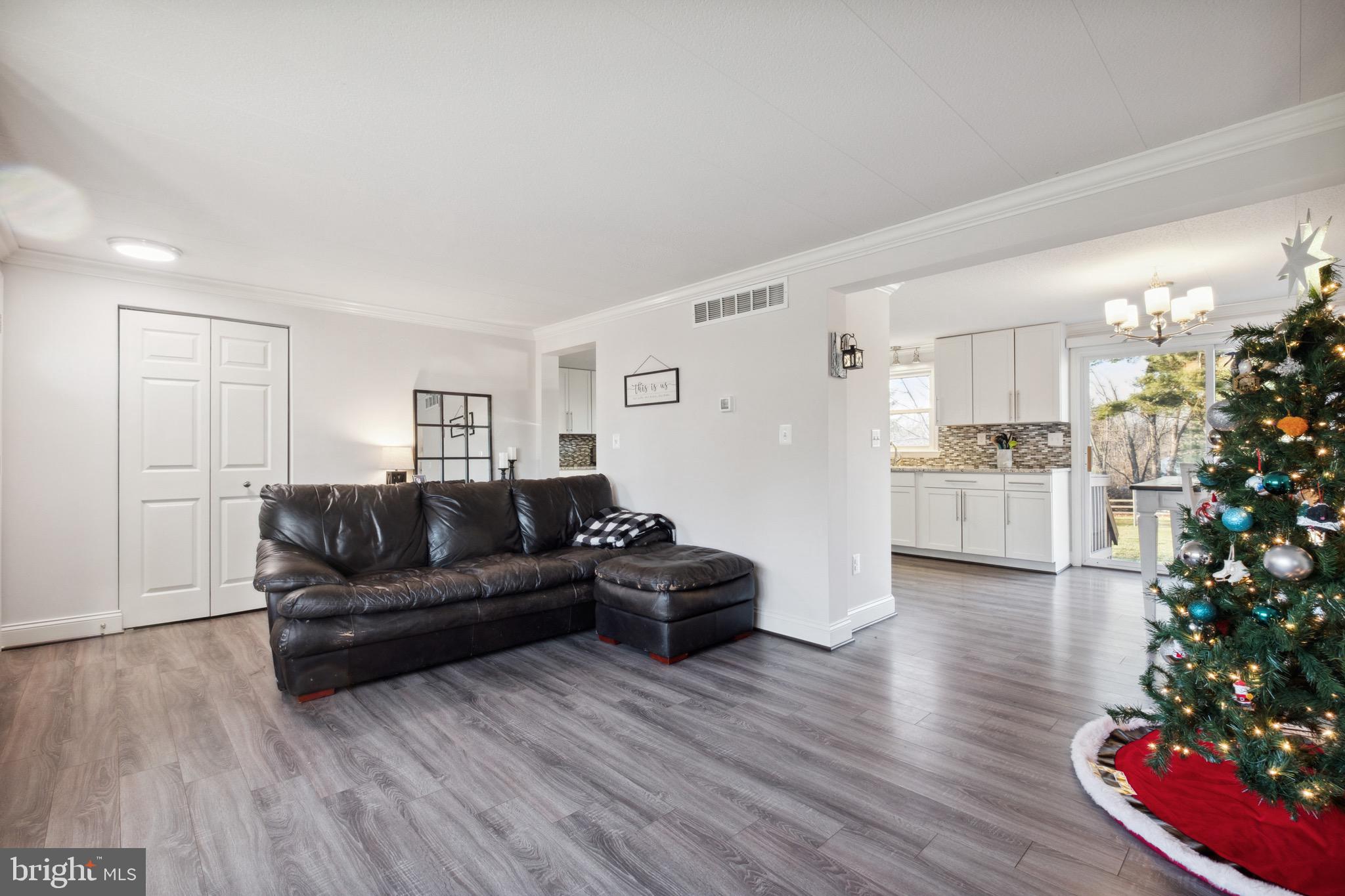 1412 Brehm Road Westminster, MD 21157 - Photo 3 of 46 Gallery Image 3