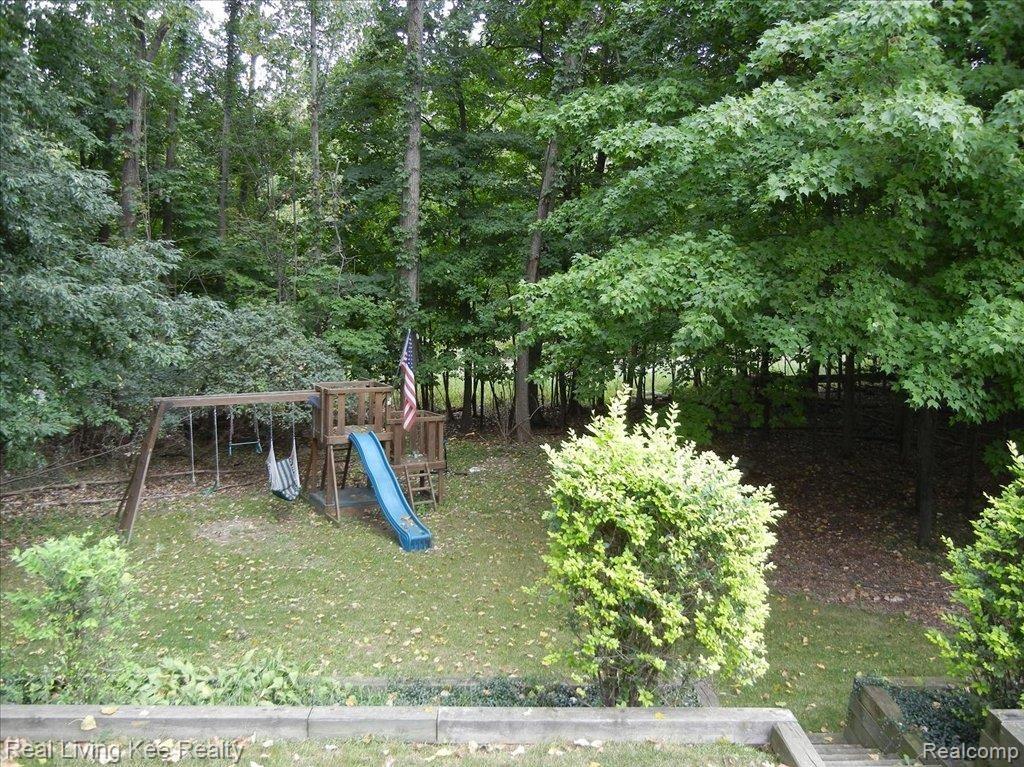 1326 Hathaway Rising Rochester, MI 48306 - Photo 19 of 23 hawthaway 031