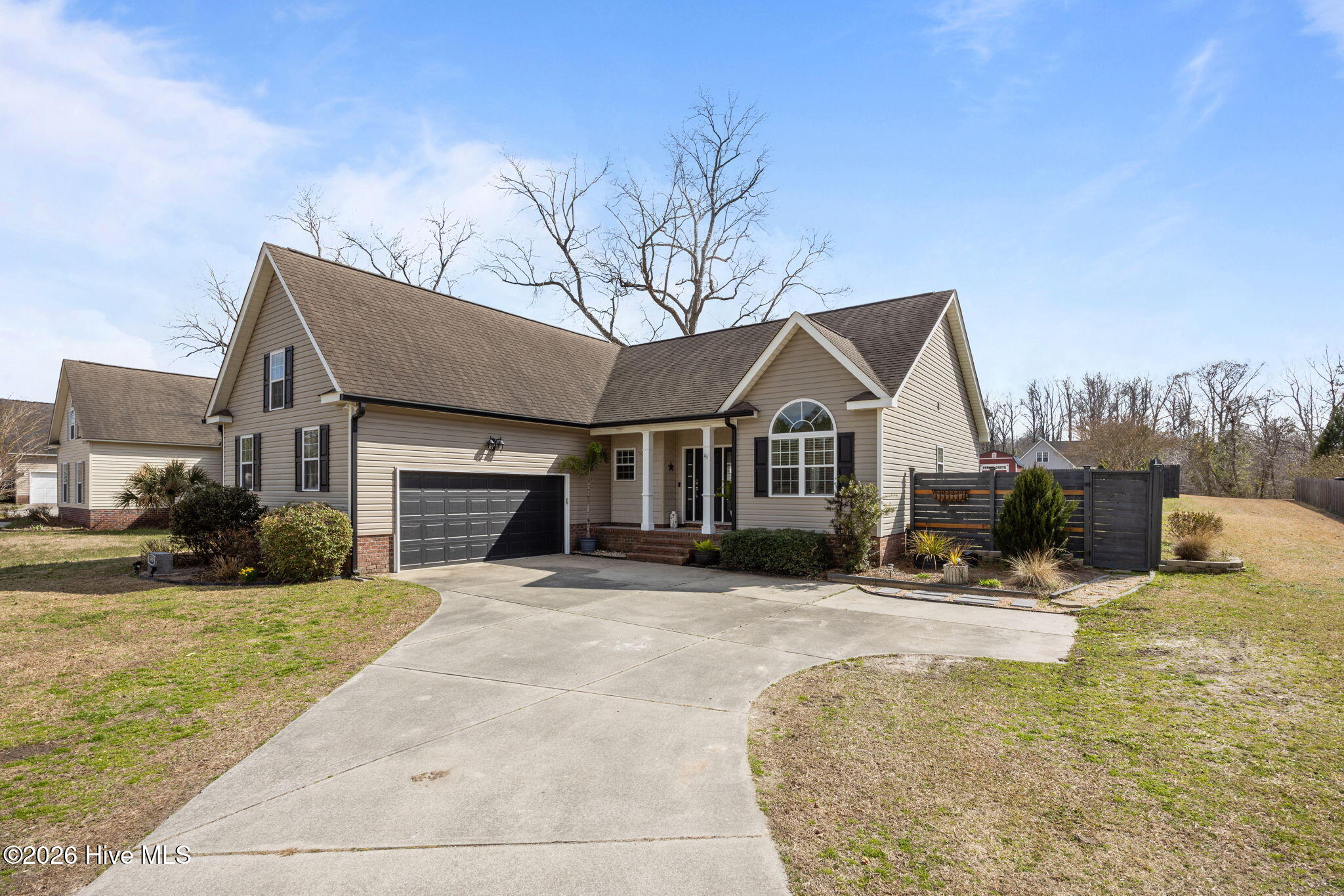 695 Crump Farm Road New Bern, NC 28562 - Photo 2 of 55 3-web-or-mls-0C0A4684