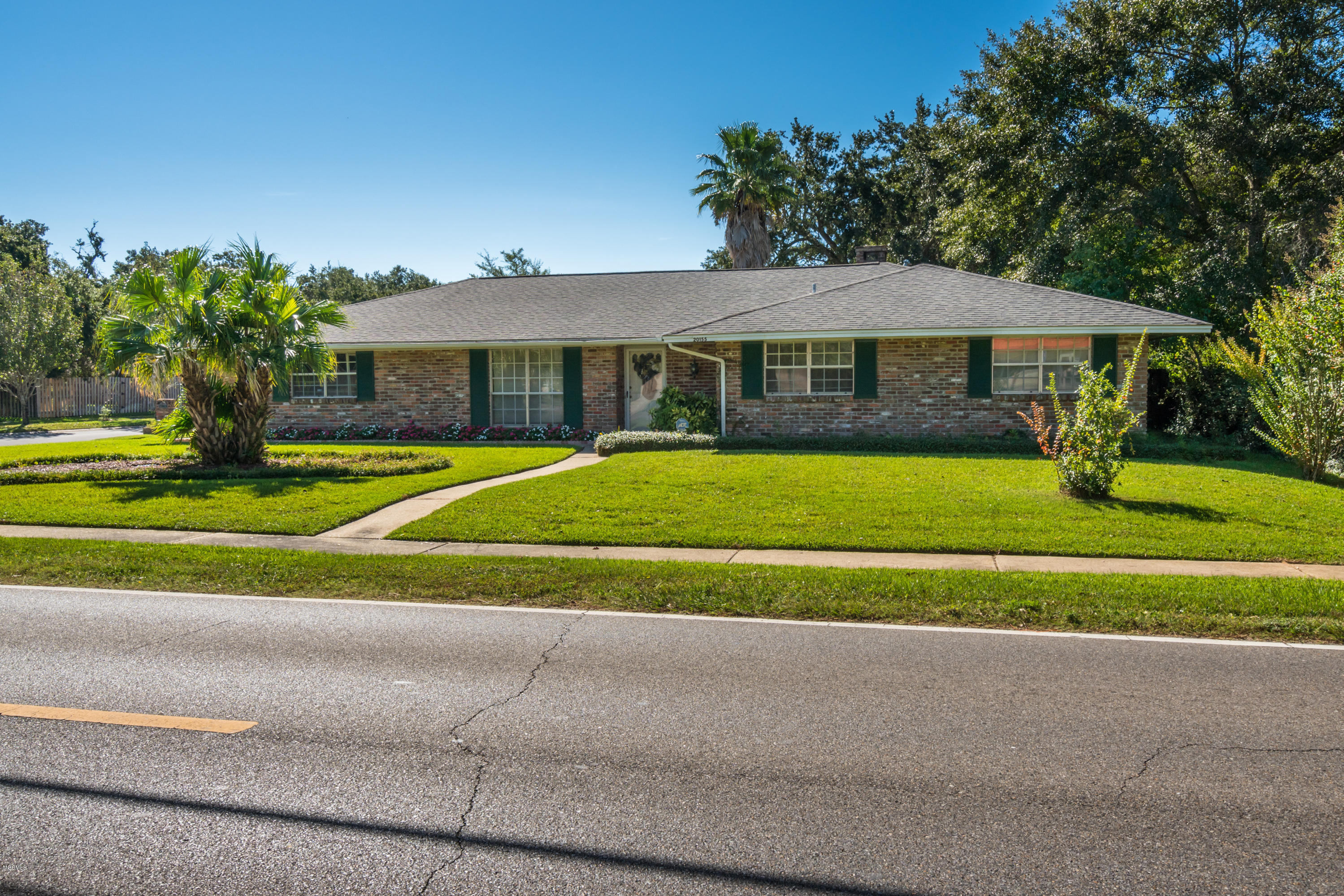 20155 Pineville Road Long Beach, MS 39560 - Photo 2 of 38 20155 Pineville Rd-02490