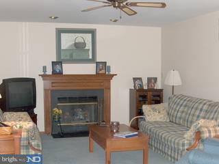 11 Aspen Road Sicklerville, NJ 08081 - Photo 2 of 5 Gallery Image 2