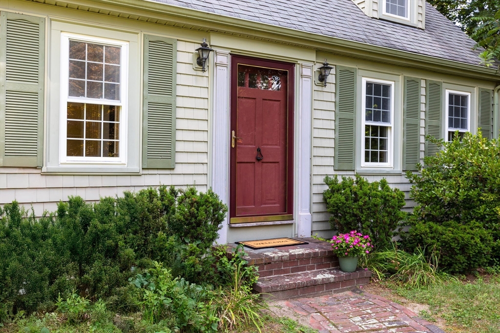 21 Coughlin Road Easton, MA 02356 - Photo 5 of 37 Gallery Image 5